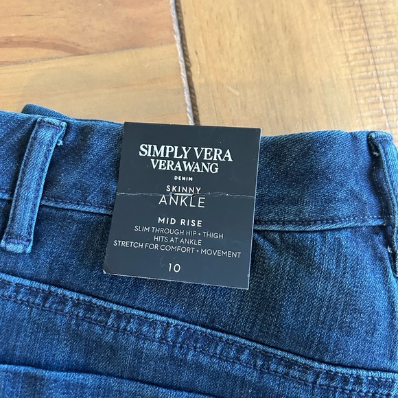 Simply Vera Vera Wang Women's Dark Blue Slim Jeans - Picture 2 of 4